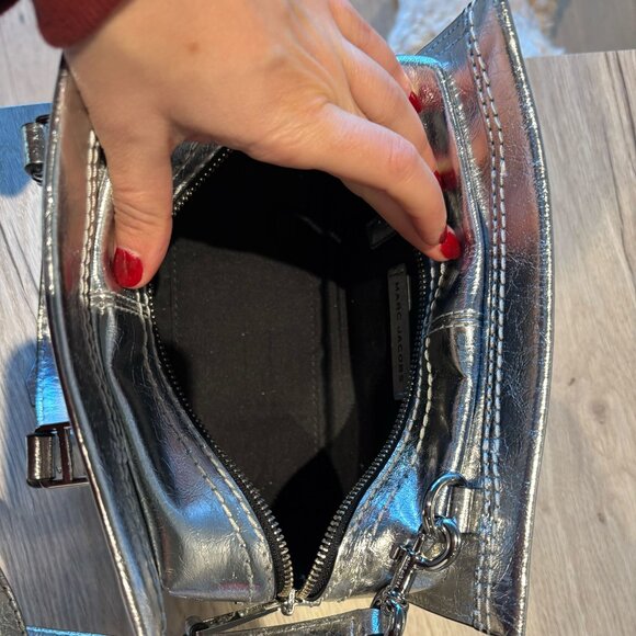 Marc Jacobs Silver Crossbody Bag – Like New - Picture 2 of 4